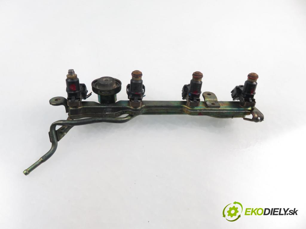 HONDA CIVIC VII Hatchback (EU, EP, EV) HB 2002 55,00 1.4 i 75 - D14Z6 1396,00 Lišta vstrekovacia (Vstrekovacie lišty)