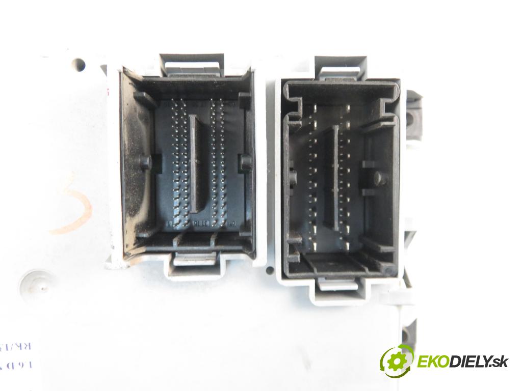 FIAT GRANDE PUNTO (199_) HB 2009 88,00 1.6 D Multijet - 955 A3.000 1598,00 MODUL BSI 28223084