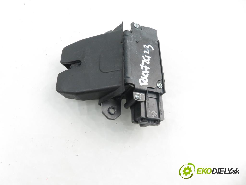 FORD FOCUS C-MAX (DM2) MINIVAN 2004 80,00 1.6 TDCi 109 - G8DA 1560,00 zámok dverí kufor EL. 3M51R442A66AM