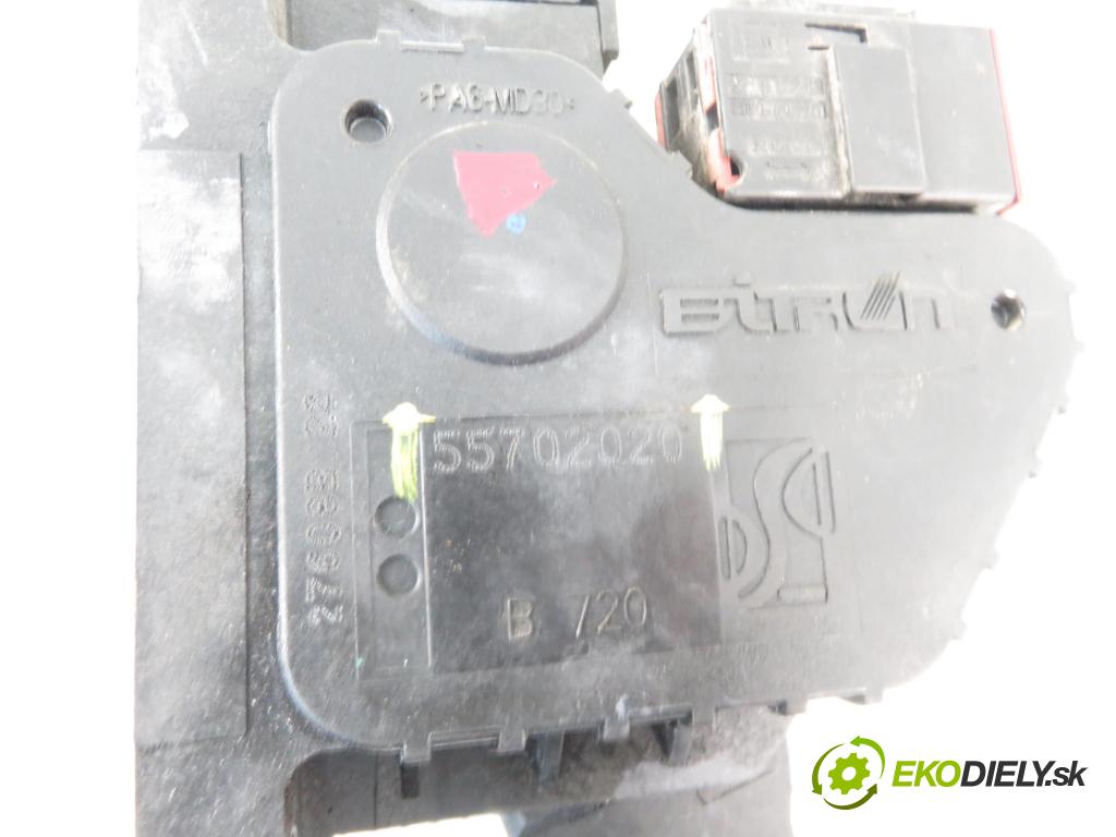 FIAT GRANDE PUNTO (199_) HB 2009 88,00 1.6 D Multijet - 955 A3.000 1598,00 Potenciometer plynového pedálu 55702020 (Pedále)