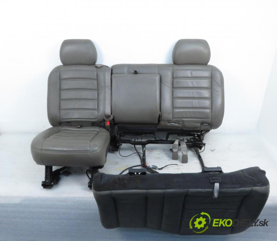 HUMMER HUMMER H2 SUV 2003 232,00 6.0 V8 VORTEC AWD 315 (232kW)-(LQ4(364CUV8)) 5964,00 Sedadlá, sedačky Sedadlo