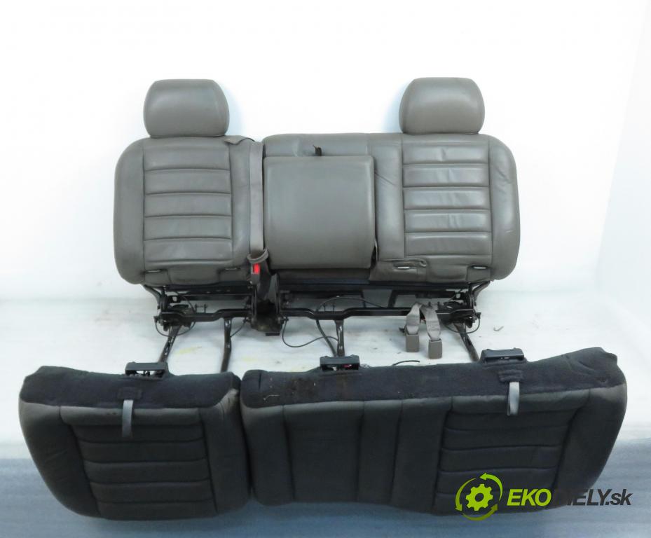 HUMMER HUMMER H2 SUV 2003 232,00 6.0 V8 VORTEC AWD 315 (232kW)-(LQ4(364CUV8)) 5964,00 Sedadlá, sedačky Sedadlo