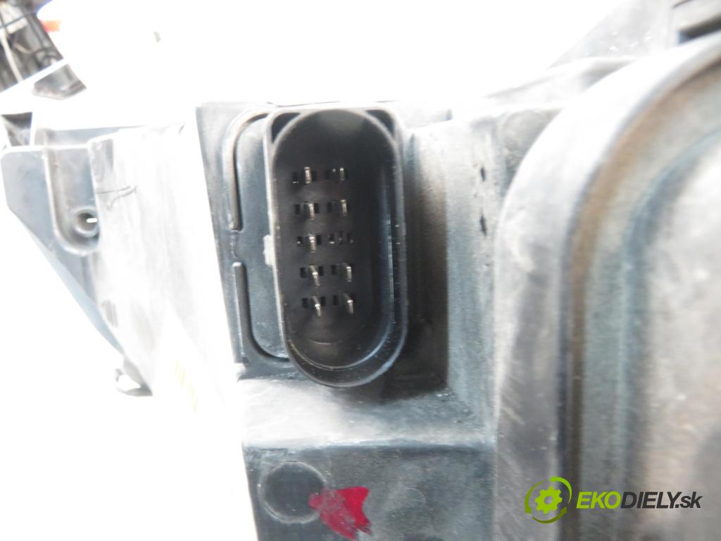 FORD FOCUS (DAW, DBW) HB 2002 85,00 1.8 TDCi - F9DA 1753,00 Svetlo LP 2M5113W030DE