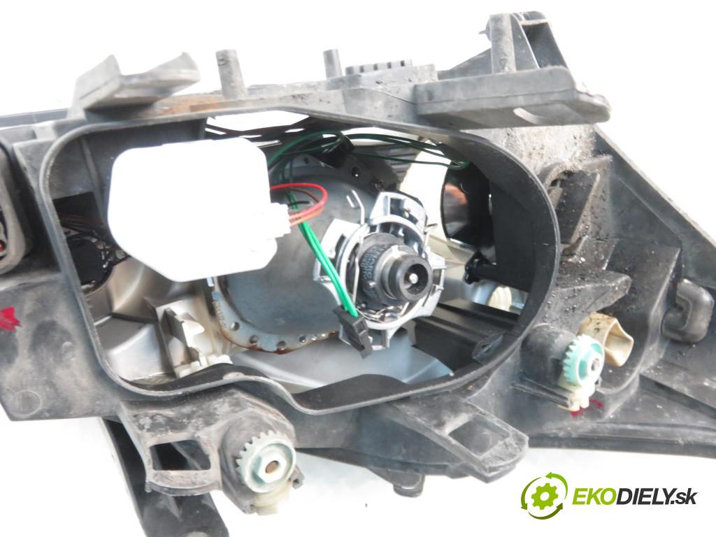 FORD FOCUS (DAW, DBW) HB 2002 85,00 1.8 TDCi - F9DA 1753,00 Svetlo LP 2M5113W030DE