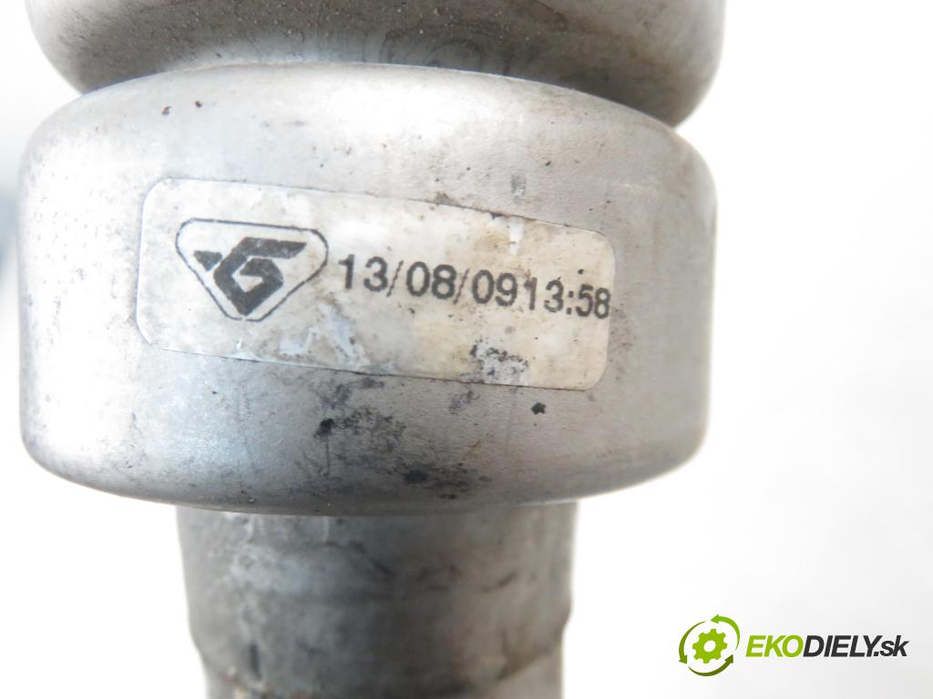 FIAT GRANDE PUNTO (199_) HB 2009 88,00 1.6 D Multijet - 955 A3.000 1598,00 Rúra intercoolera turba