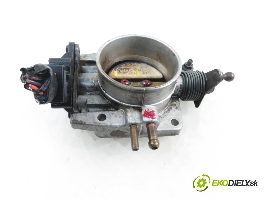 VOLVO V70 I (875, 876) KOMBI 1997 106,00 2.4 144 - B 5252 FS 2435,00 Škrtiaca klapka 3507526 ; 0280122001 (Škrtiace klapky)