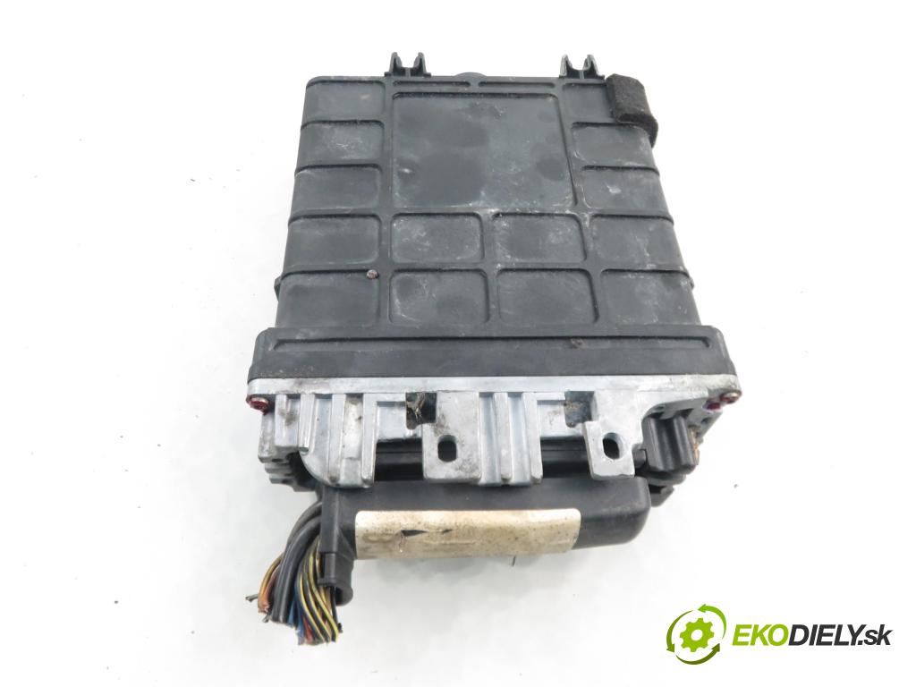 VW PASSAT B3/B4 Variant (3A5, 35I) KOMBI 1994 66,00 1.9 TDI - 1Z 1896,00 řídící jednotka motora 028906021B ; 0281001172 ; 0281001173