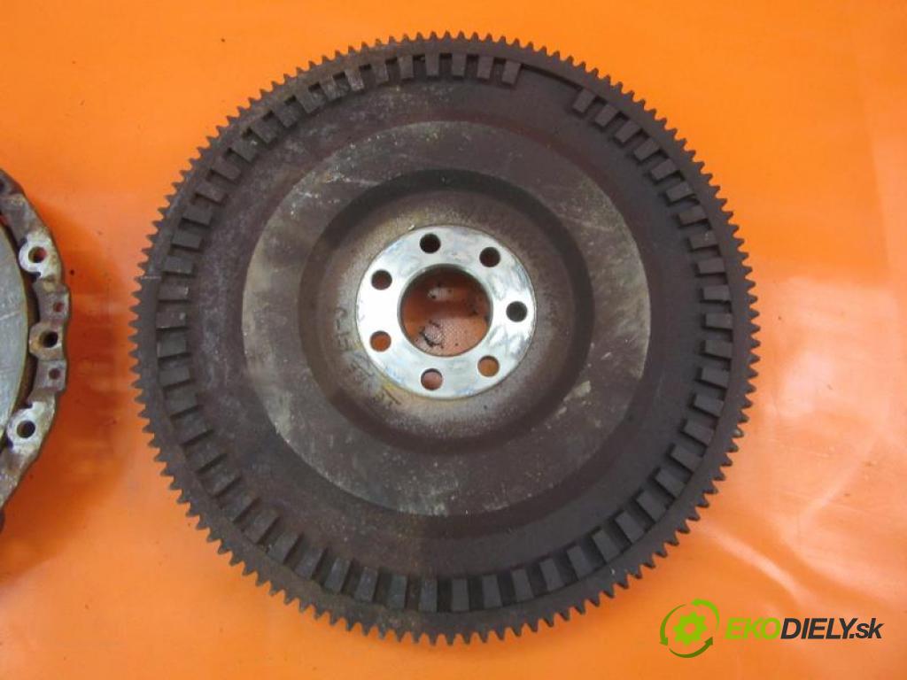 OPEL VIVARO A I 2.5 CDTI G9U 630 manual 5 - stupňová 84 kW 114 km  Koleso zotrvačníkové 8200509932 (Zotrvačníky)