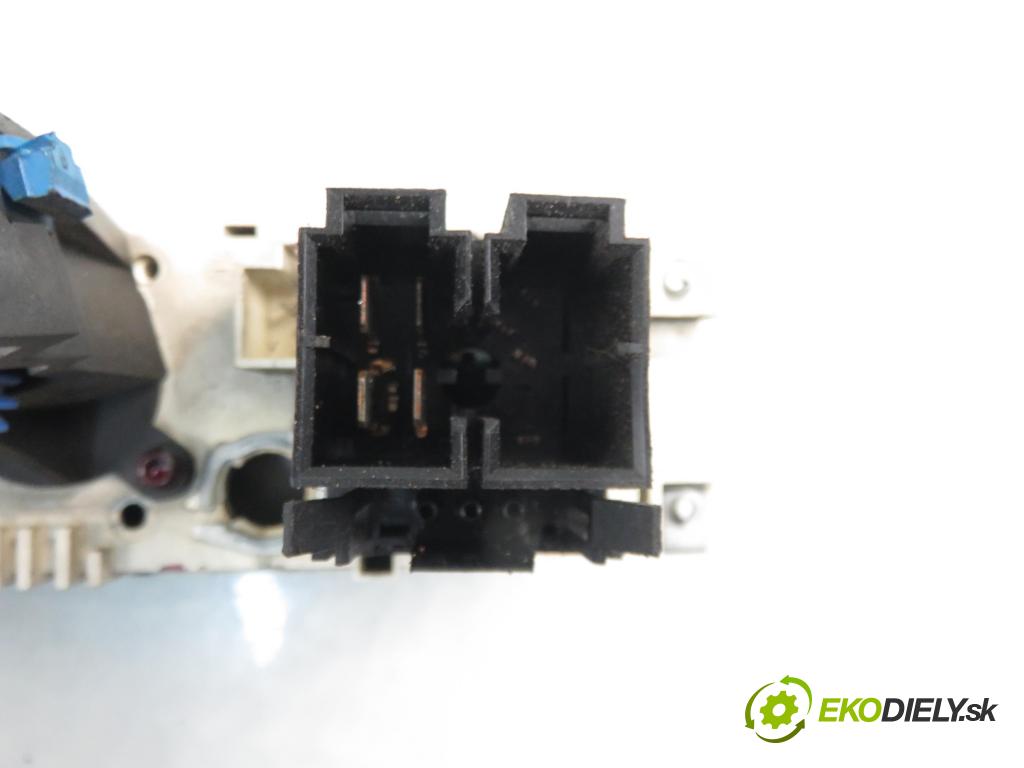 FORD TRANSIT Furgon (FA_ _) FURGON 2002 63,00 2.0 DI 86 - F3FA 1998,00 Panel kúrenia YC1H18K391BC ; YC1H18D451A