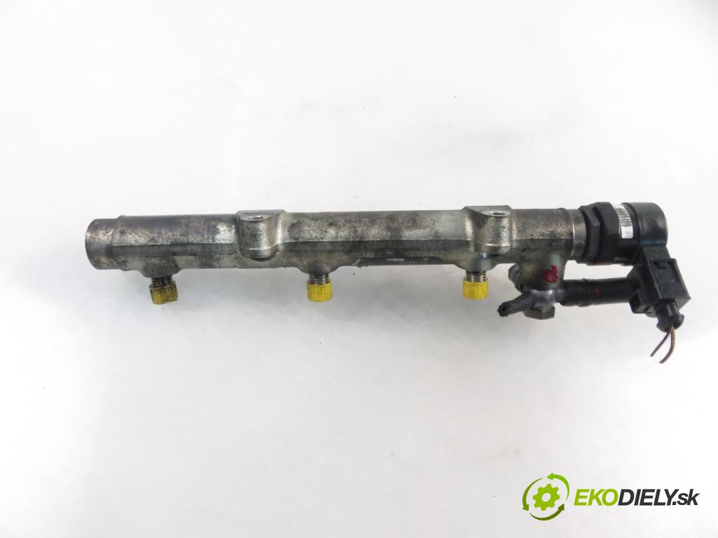 AUDI A6 (4F2, C6) SEDAN 2004 165,00 3.0 TDI quattro - BMK 2967,00 Lišta vstrekovacia 059130089D (Vstrekovacie lišty)