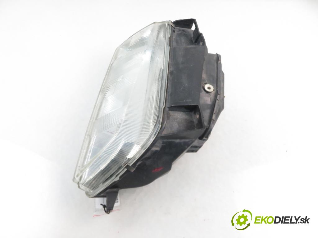 CITROEN XANTIA Break (X2) KOMBI 1999 80,00 2.0 HDI 109 - RHZ (DW10ATED) 1997,00 Svetlo PP 