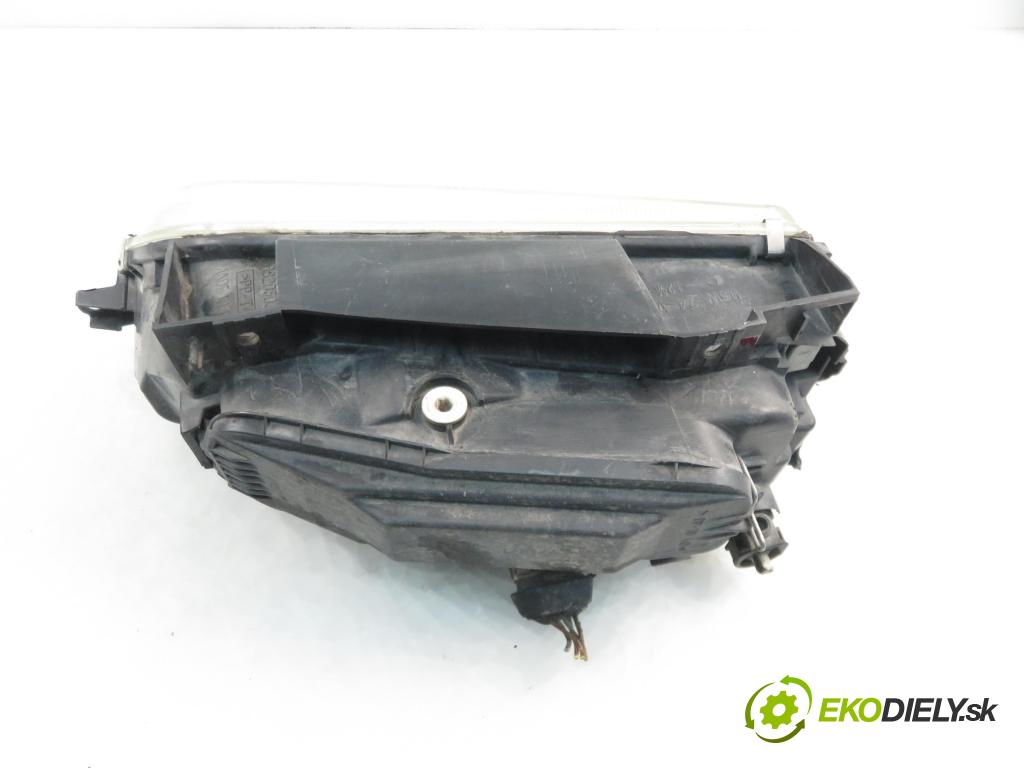 CITROEN XANTIA Break (X2) KOMBI 1999 80,00 2.0 HDI 109 - RHZ (DW10ATED) 1997,00 Svetlo PP