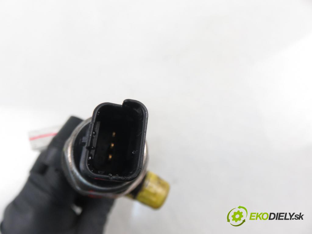 MAZDA 2 (DE_, DH_) HB 2008 50,00 1.4 MZR-CD - Y404 1399,00 Lišta vstrekovacia 9654592680 ; 9655465480 (Vstrekovacie lišty)