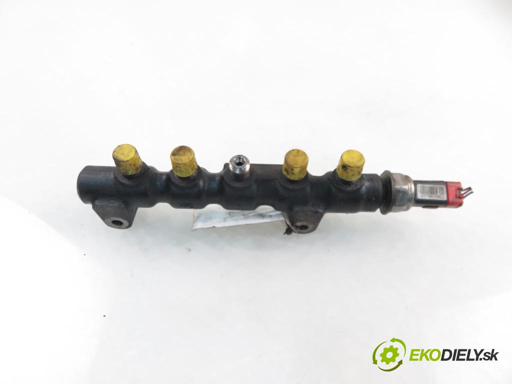 MAZDA 2 (DE_, DH_) HB 2008 50,00 1.4 MZR-CD - Y404 1399,00 Lišta vstrekovacia 9654592680 ; 9655465480 (Vstrekovacie lišty)