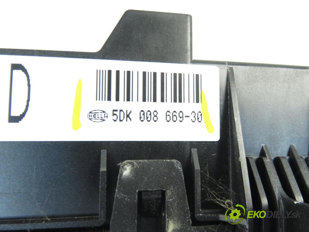 OPEL ASTRA H (A04) HB 2005 74,00 1.7 CDTI 100 - Z 17 DTH 1686,00 MODUL BSI 5DK008669