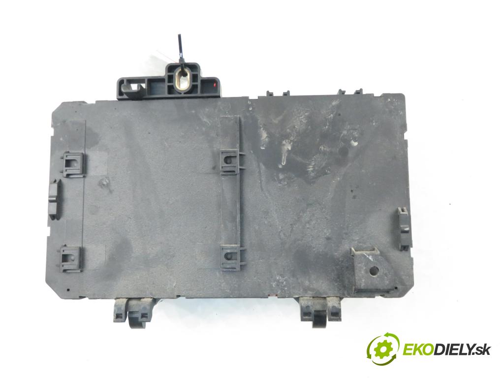 OPEL ASTRA H (A04) HB 2005 74,00 1.7 CDTI 100 - Z 17 DTH 1686,00 MODUL BSI 5DK008669