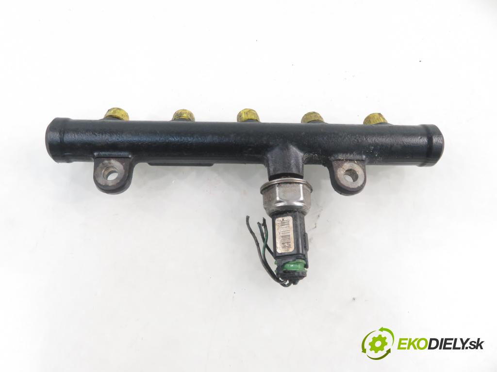 FORD MONDEO IV (BA7) LIFTBACK 2008 103,00 2.0 TDCi - UFBA 1997,00 Lišta vstrekovacia 9658227880 ; 9681649580 (Vstrekovacie lišty)