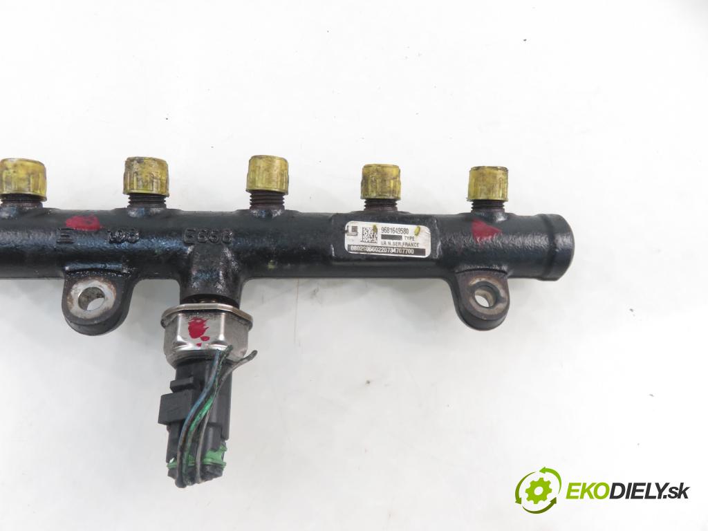 FORD MONDEO IV (BA7) LIFTBACK 2008 103,00 2.0 TDCi - UFBA 1997,00 Lišta vstrekovacia 9658227880 ; 9681649580 (Vstrekovacie lišty)