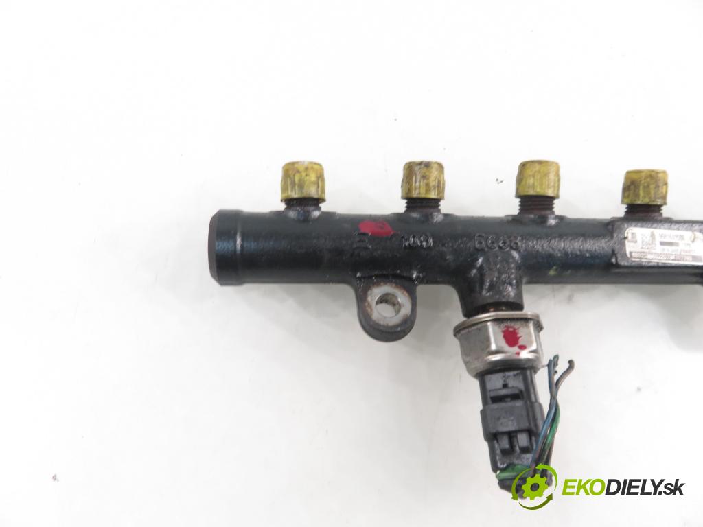 FORD MONDEO IV (BA7) LIFTBACK 2008 103,00 2.0 TDCi - UFBA 1997,00 Lišta vstrekovacia 9658227880 ; 9681649580 (Vstrekovacie lišty)