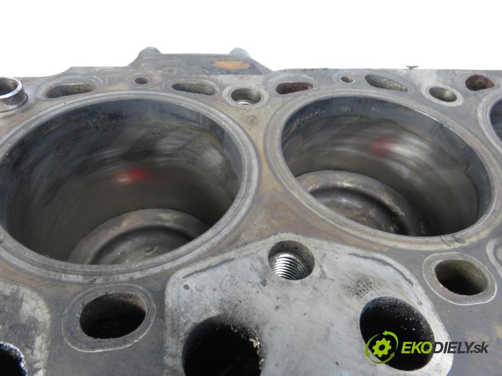 MERCEDES-BENZ VARIO Autobus (B670) AUTOBUS 1996 100,00 O 814 - OM 904.908 4249,00 blok Motor OM904908 ; OM904LAII1 (Blok motora)