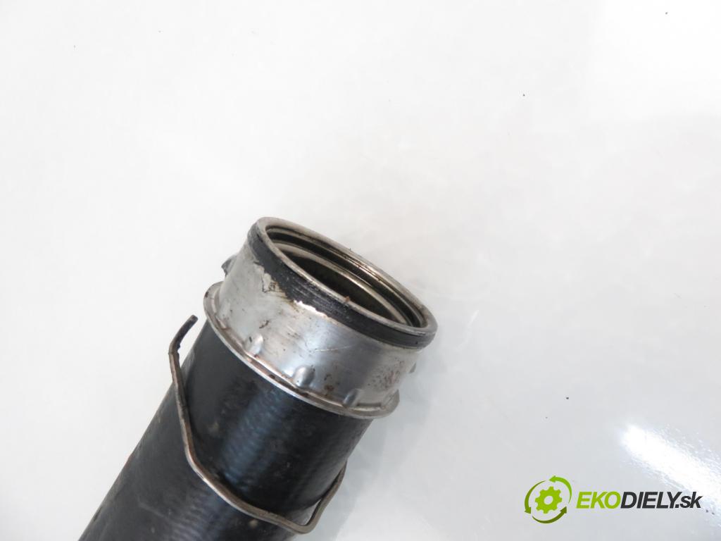 VW GOLF V (1K1) HB 2005 66,00 1.9 TDI PD 90 - BRU 1896,00 Rúra intercoolera turba 1K0145838C