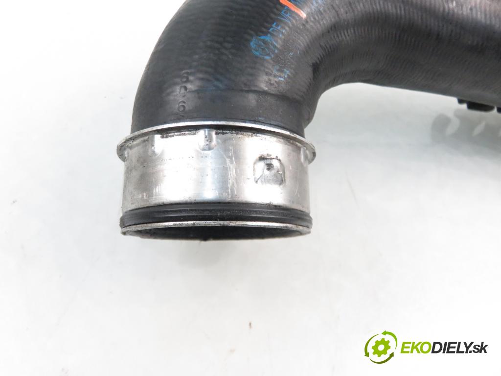 VW GOLF V (1K1) HB 2005 66,00 1.9 TDI PD 90 - BRU 1896,00 Rúra intercoolera turba 1K0145838C