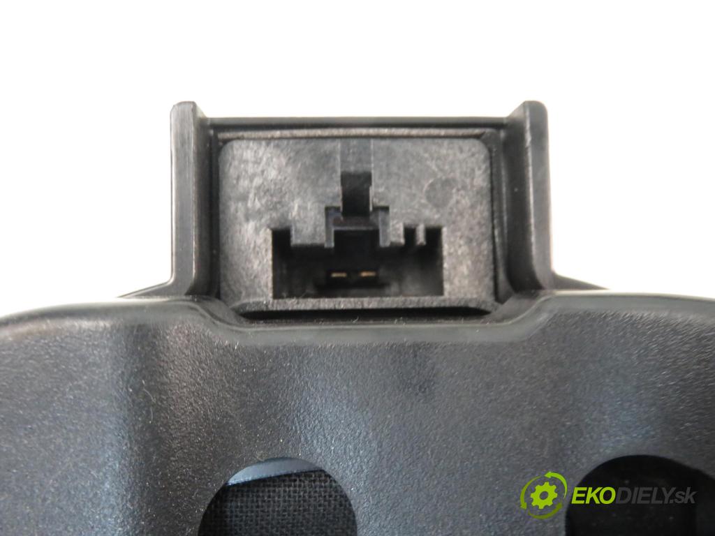 BMW X5 (E53) SUV 2002 135,00 3.0 d 184 - M57 D30 (306D1) 2926,00 reproduktor Dvere ZB921869501 ; 9240642