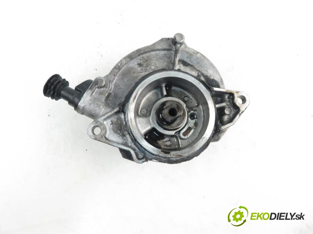 AUDI A6 (4F2, C6) SEDAN 2004 165,00 3.0 TDI quattro - BMK 2967,00 pumpa vakuová