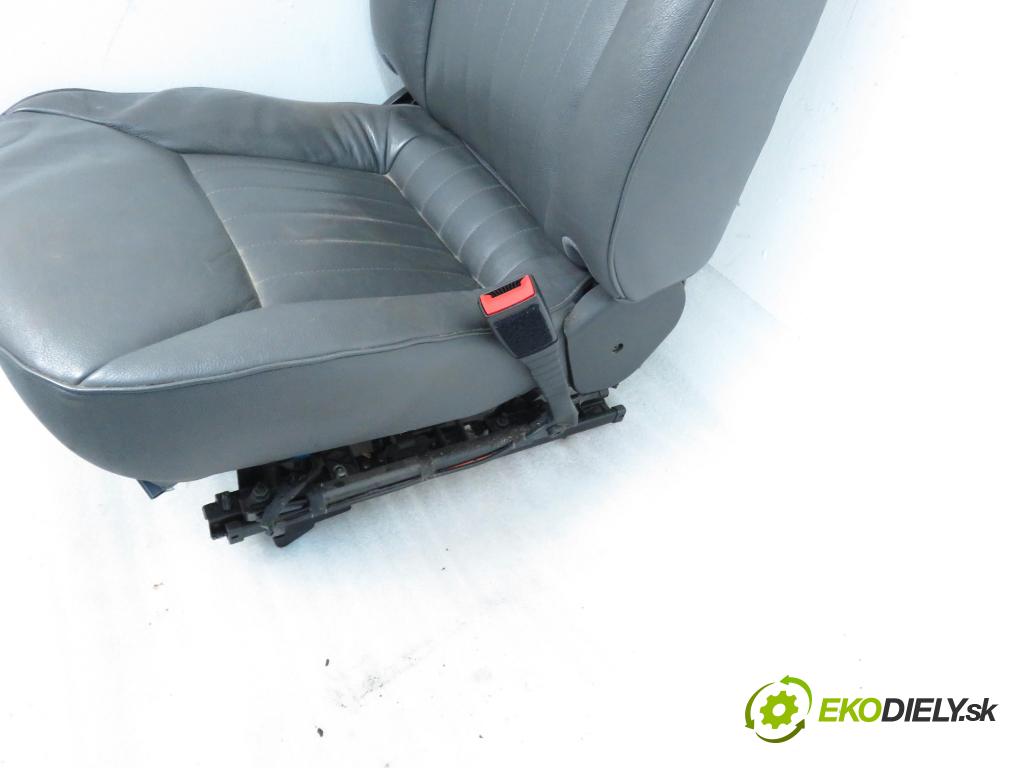 FIAT CROMA (194_) KOMBI 2005 110,00 1.9 D Multijet 150 - 939 A2.000 1910,00 Sedadlá, sedačky