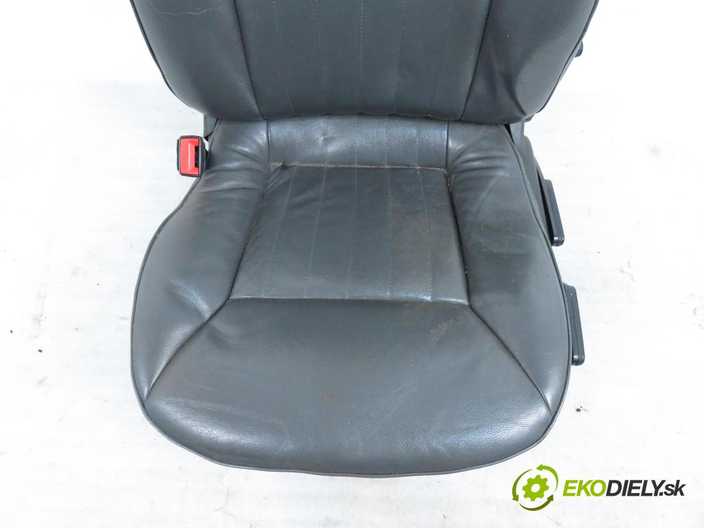 FIAT CROMA (194_) KOMBI 2005 110,00 1.9 D Multijet 150 - 939 A2.000 1910,00 Sedadlá, sedačky