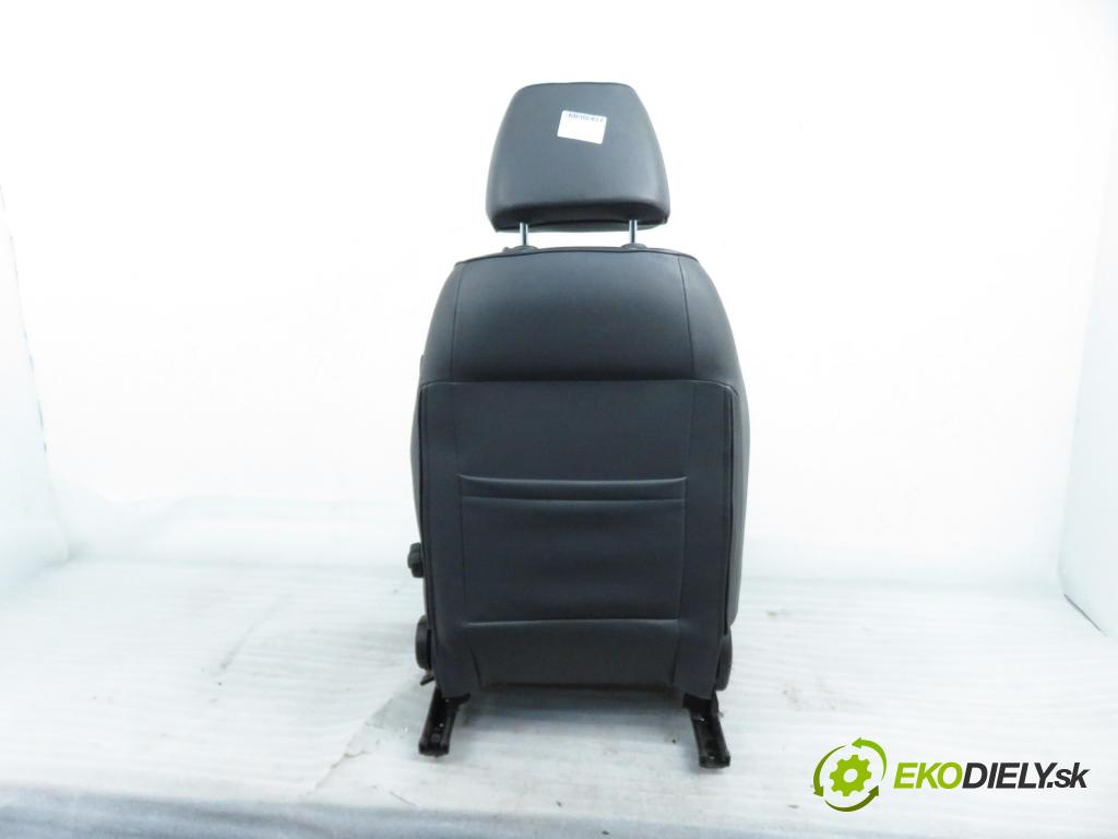 FIAT CROMA (194_) KOMBI 2005 110,00 1.9 D Multijet 150 - 939 A2.000 1910,00 Sedadlá, sedačky