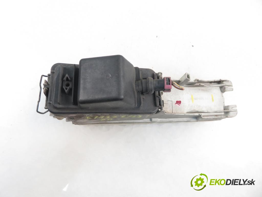 AUDI 80 (8C, B4) SEDAN 1993 66,00 1.9 TDI - 1Z 1896,00 hmlové svetlo, hmlovka P 13252600