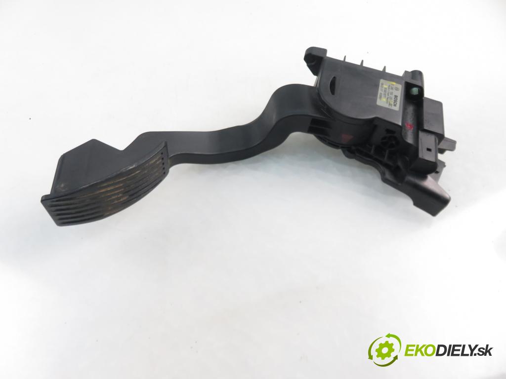 PEUGEOT BIPPER (AA_) FURGON 2008 50,00 1.4 HDi 68 1398,00 Potenciometer plynového pedálu 0280755105 ; 51801577 (Pedále)