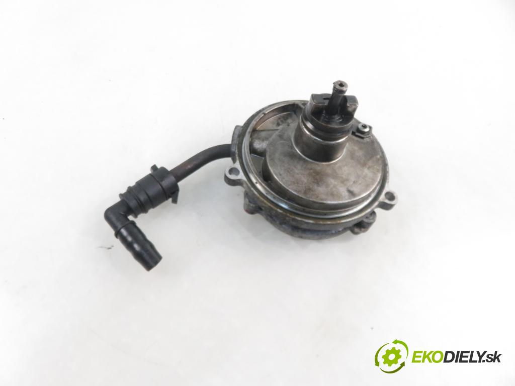 MERCEDES-BENZ KLASA A (W168) HB 2002 70,00 A 170 CDI 95 - OM 668.942 1689,00 pumpa vakuová 6682300165
