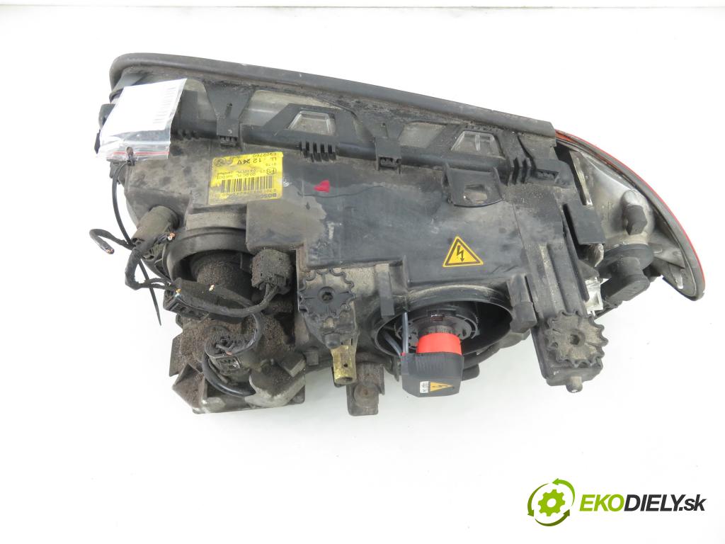 BMW 3 (E46) SEDAN 2000 100,00 320 d 136 - M47 D20 (204D1) 1951,00 Svetlo PP 6902760