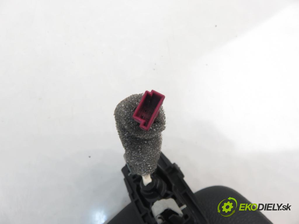 BMW X3 (F25) SUV 2012 225,00 xDrive 35 i 306 - N55 B30 A 2979,00 kryty protislnečné 