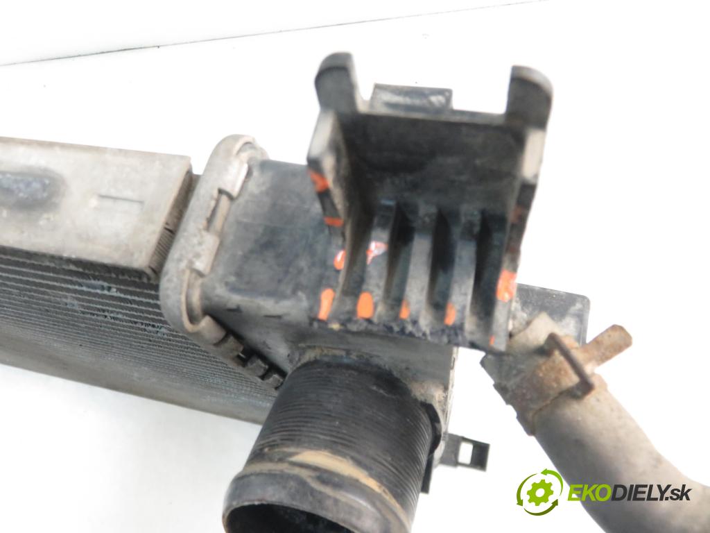 DACIA DUSTER SUV 2013 77,00 1.6 16V 4x4 - K4M 606 1598,00 chladič vody 214100078R