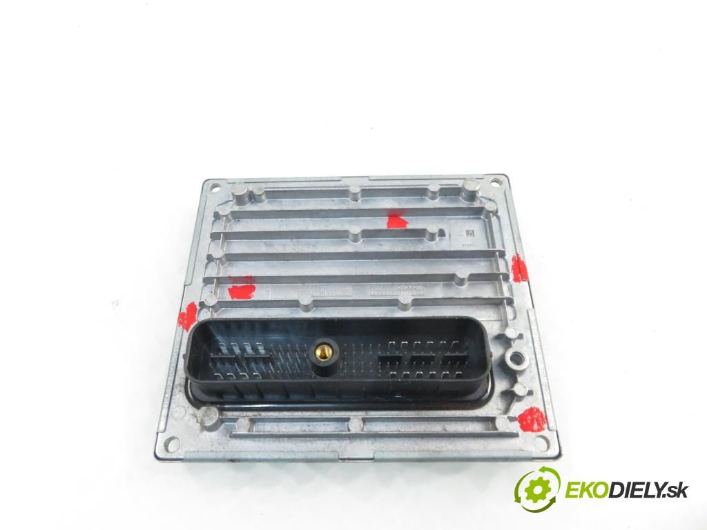 FORD KA (RB_) HB 2004 51,00 1.3 i Duratec 8V 70 - A9B 1299,00 Riadiaca jednotka Motor 5S5112A650AB ; S118685022B