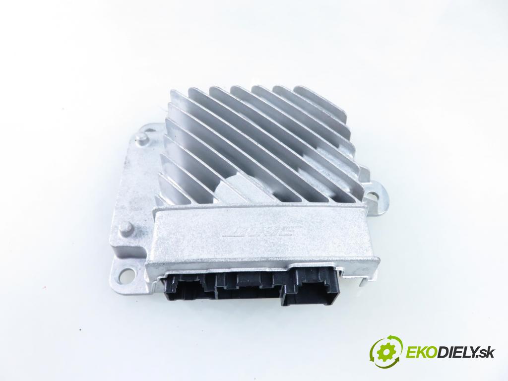 RENAULT ESPACE V (JR_) CROSSOVER 2016 180,00 1.6 dCi 160 - R9M 452 1598,00 Zosilňovač 280630850R (Zosilňovače)