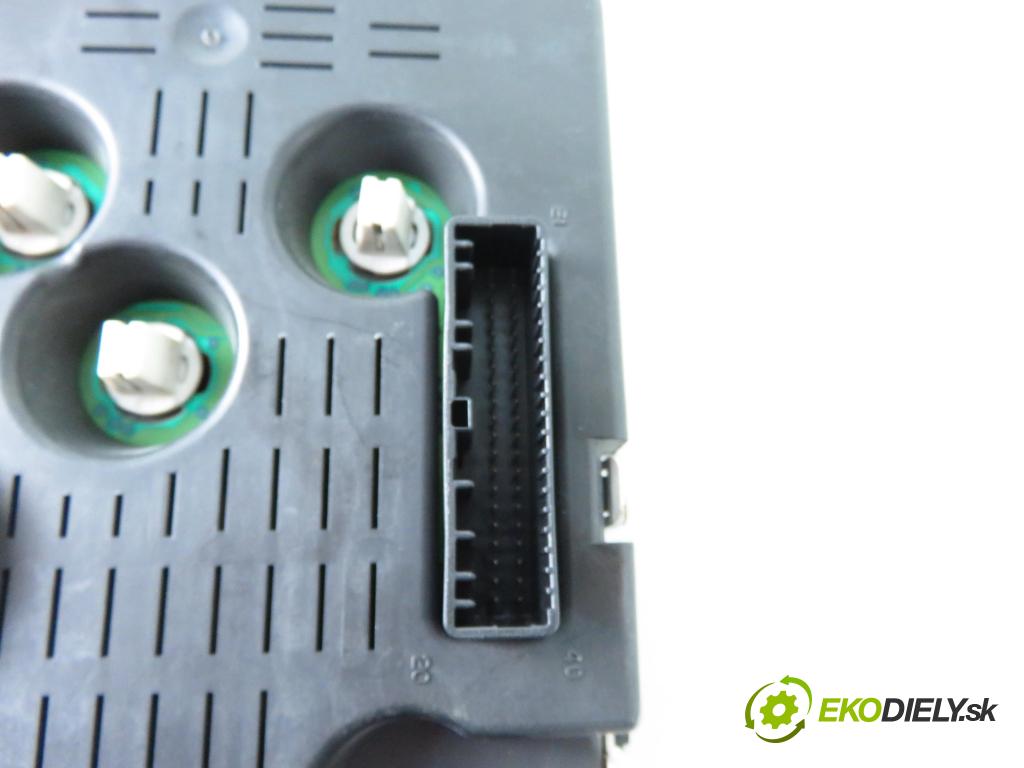 RENAULT MODUS / GRAND MODUS (F/JP0_) HB 2006 65,00 1.6 (JP0L, JP0V) - K4M 794 1598,00 Prístrojovka elektrický 8200495303F ; P8200495303F