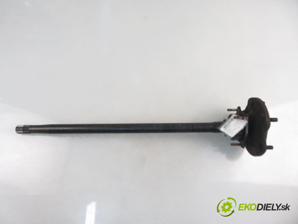 SUZUKI VITARA (ET, TA, TD) TERENOWY 1996 71,00 1.6 i 16V - G16B 1590,00 Poloos pravé zadné