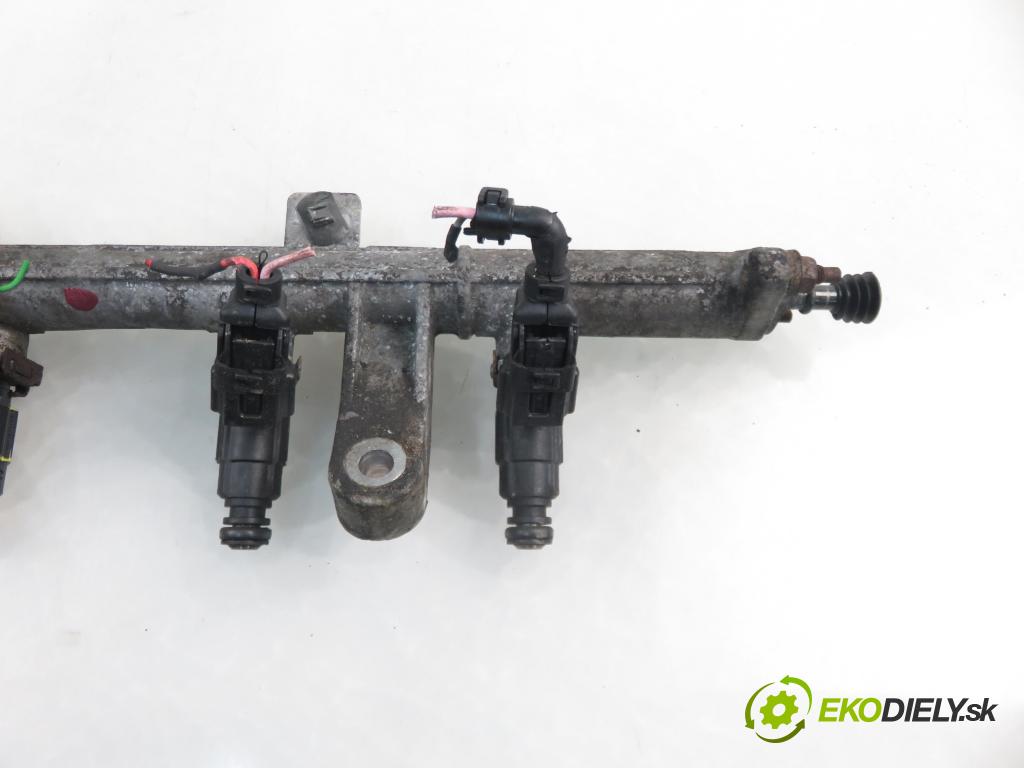 HYUNDAI GETZ (TB) HB 2003 60,00 1.3 12V 82 - G4EA 1341,00 Lišta vstrekovacia 3531022600 ; 9260930008 (Vstrekovacie lišty)