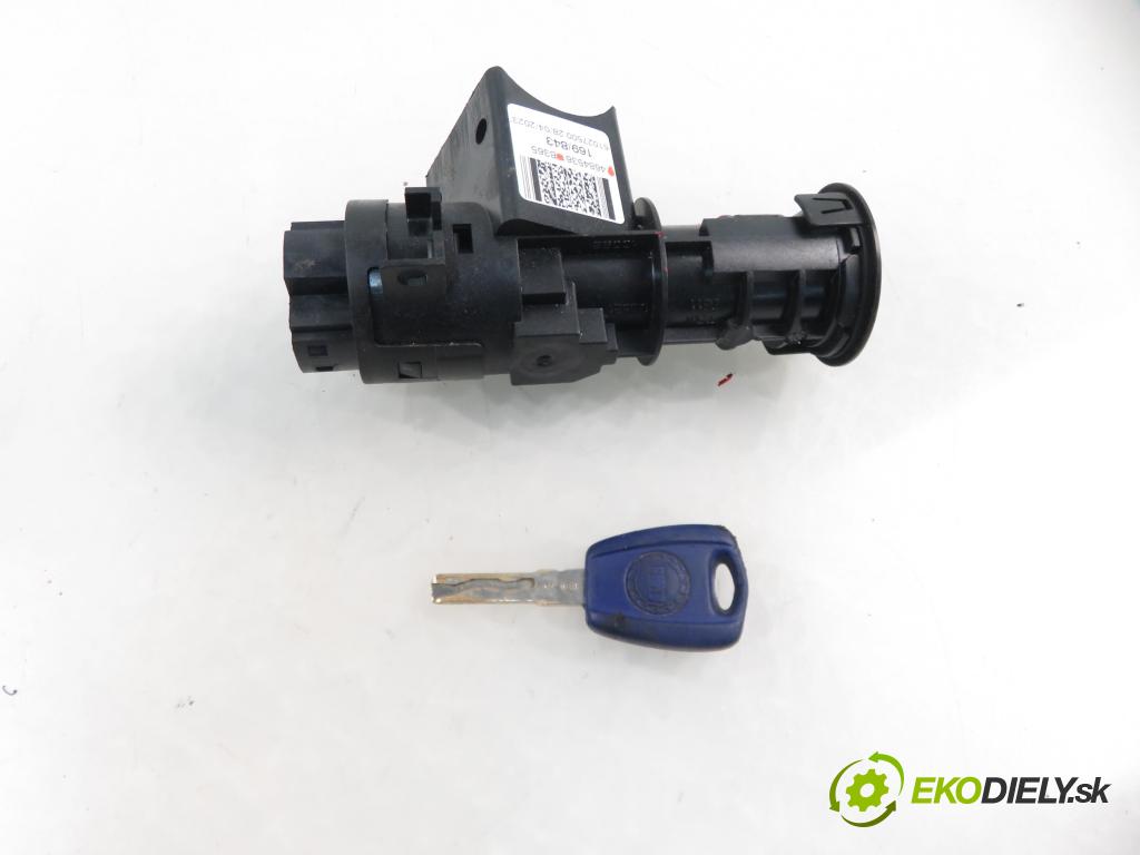 FIAT PANDA (169_) HB 2006 40,00 1.1 54 - 187 A1.000 1108,00 spinačka 46845361 (Spínacie skrinky a kľúče)