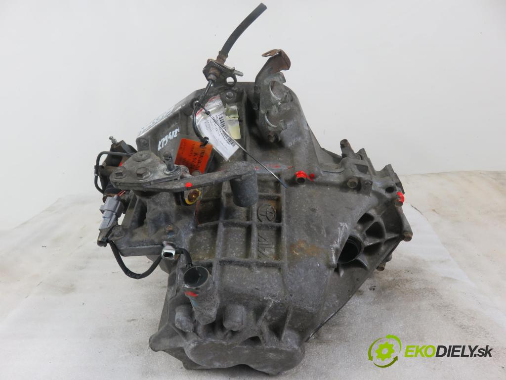 TOYOTA YARIS (_P1_) HB 2005 50,00 1.0 VVT- i 68 - 1SZ-FE 998,00 Prevodovka MANUALNA