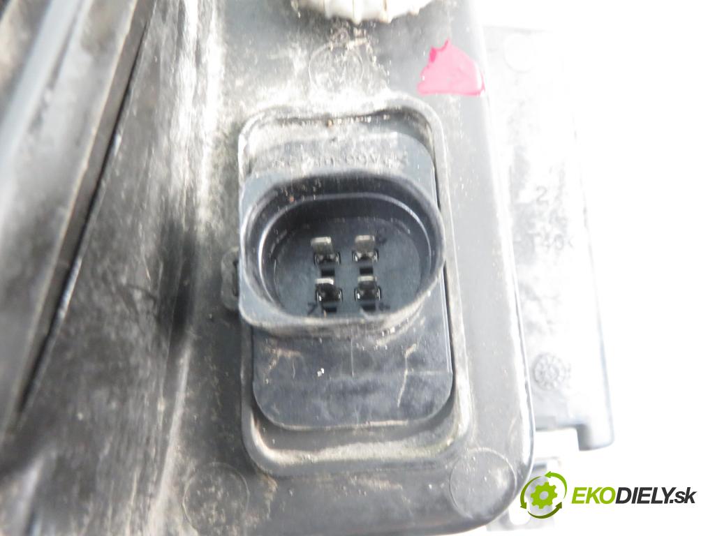 VW POLO CLASSIC (6V2) SEDAN 2000 44,00 60 1.4 - ANW 1390,00 Svetlo LP 6K5941009P