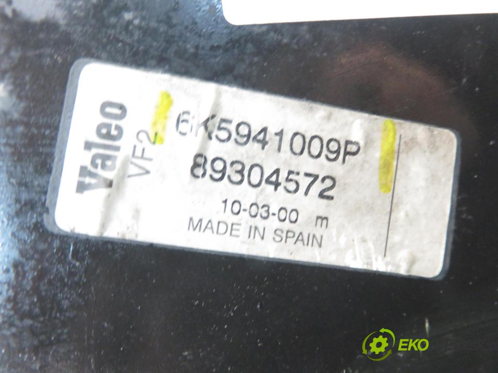 VW POLO CLASSIC (6V2) SEDAN 2000 44,00 60 1.4 - ANW 1390,00 Svetlo LP 6K5941009P