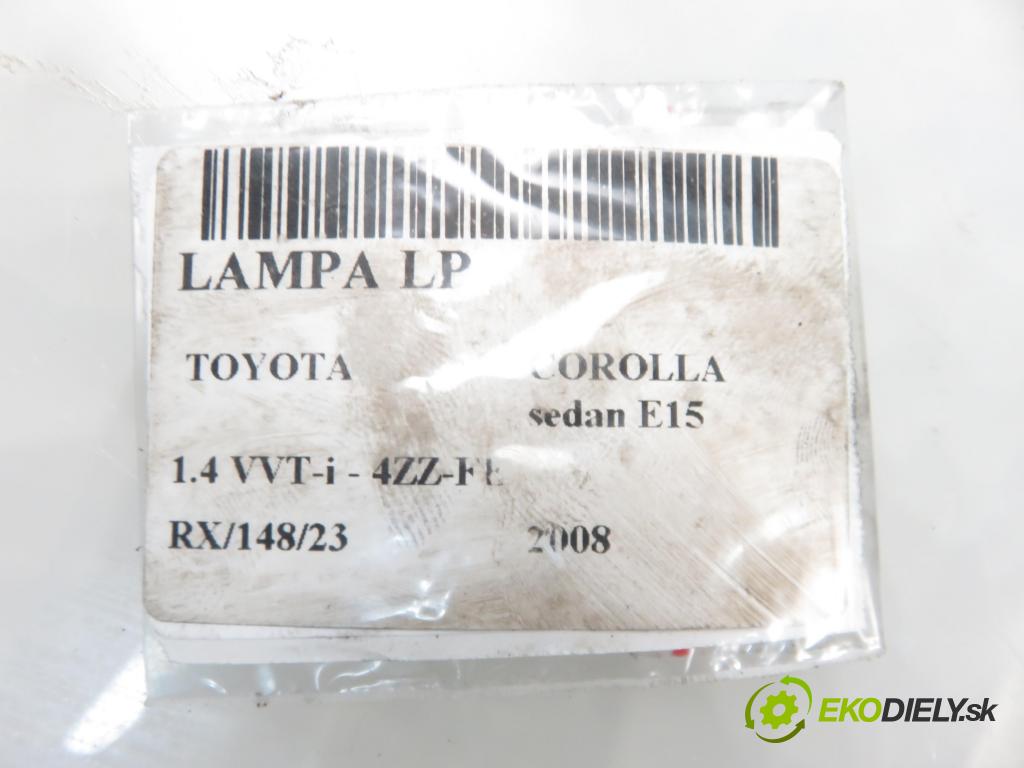 TOYOTA COROLLA sedan (_E15_) SEDAN 2008 71,00 1.4 VVT-i 97 - 4ZZ-FE 1398,00 Svetlo LP