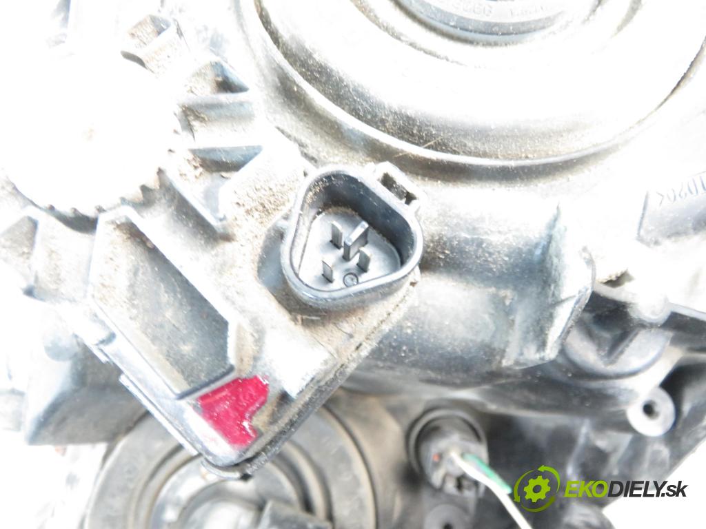 TOYOTA COROLLA sedan (_E15_) SEDAN 2008 71,00 1.4 VVT-i 97 - 4ZZ-FE 1398,00 Svetlo LP