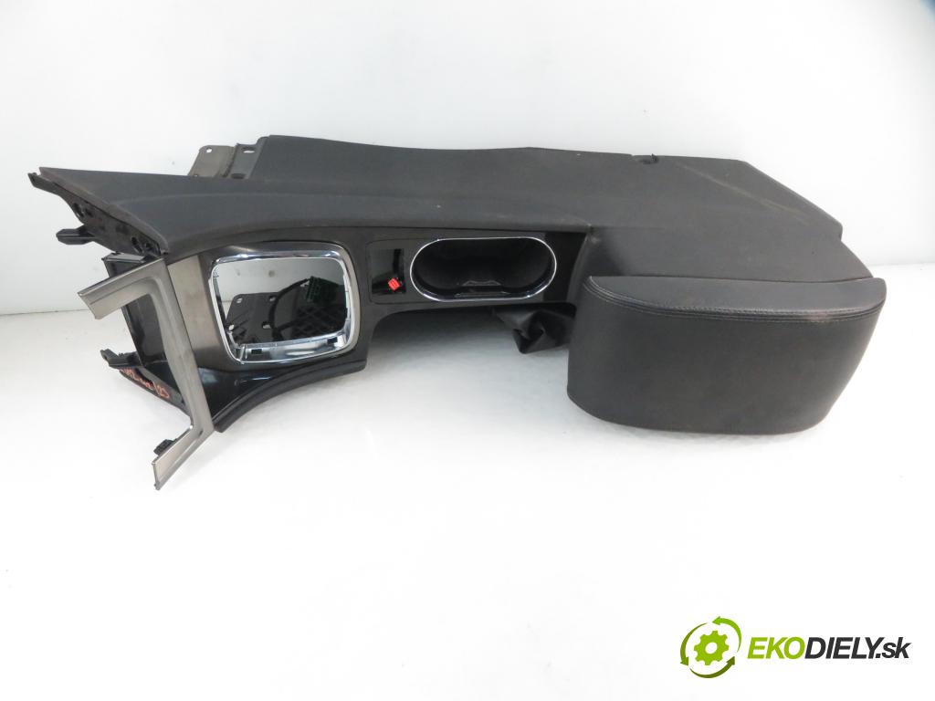 FORD MONDEO IV Turnier (BA7) KOMBI 2007 103,00 2.0 TDCi - QXBA 1997,00 Lakťová opierka 7S71A045A20A