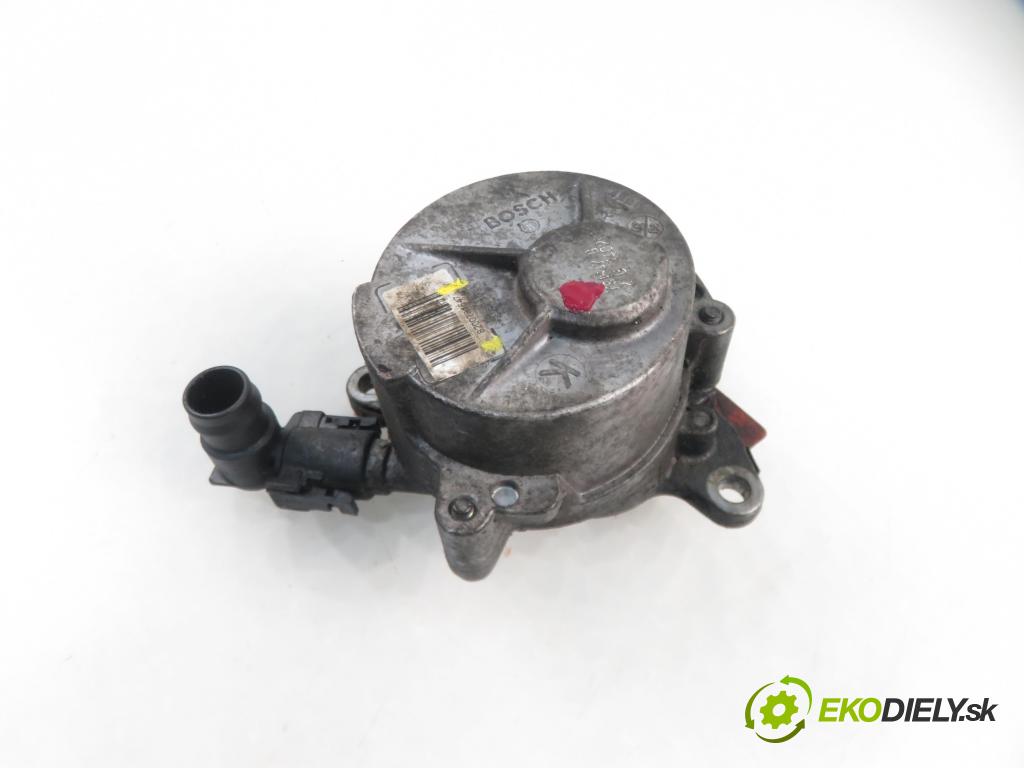 OPEL VIVARO A Skrzynia (X83) FURGON 2008 66,00 2.0 CDTI 90 - M9R 782 1995,00 pumpa vakuová 8200781547